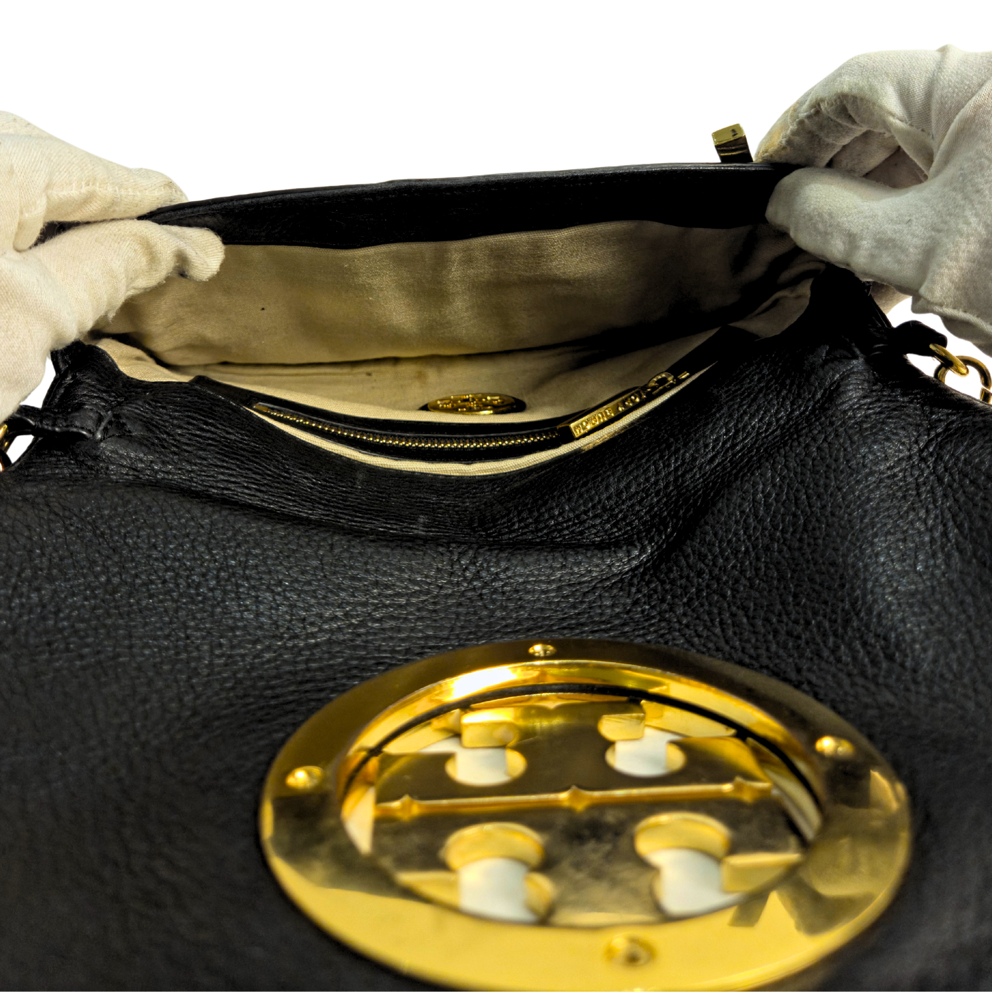 Tory Burch Amanda Logo Clutch