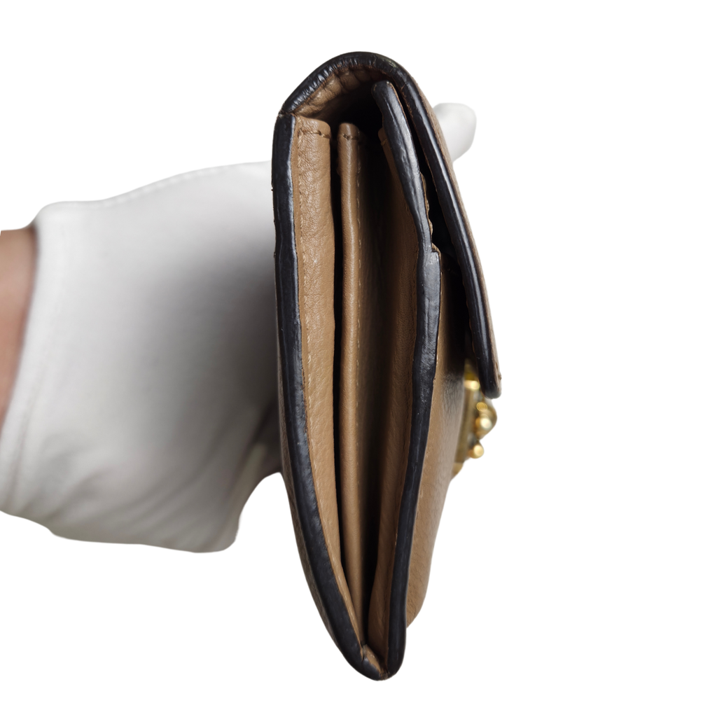 Chloe Bi-Fold Wallet Flap Pebbled