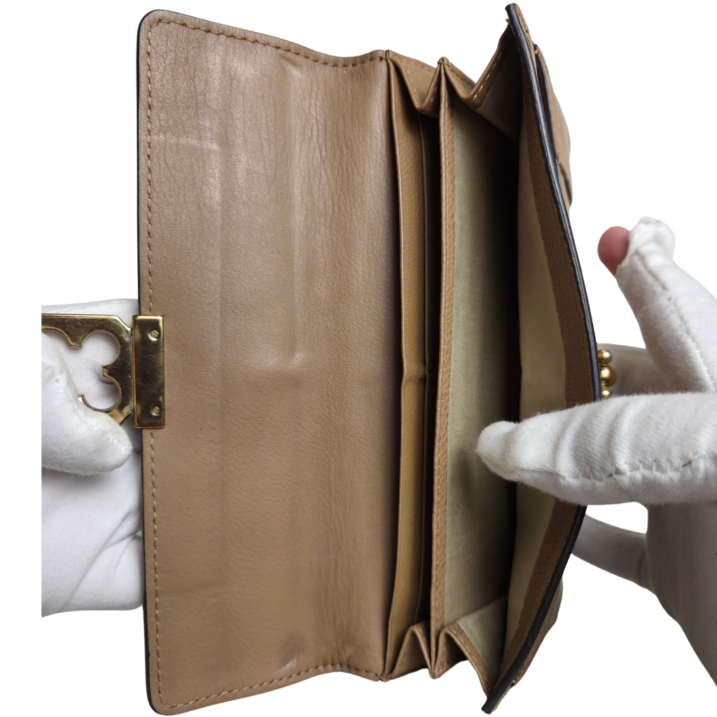 Chloe Bi-Fold Wallet Flap Pebbled
